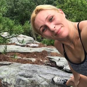 Meet your Posher, Lena